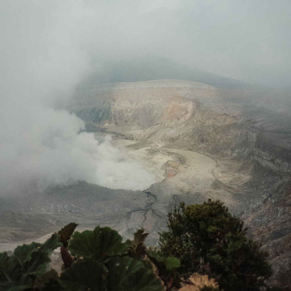 POAS VOLCANO (HALF DAY)